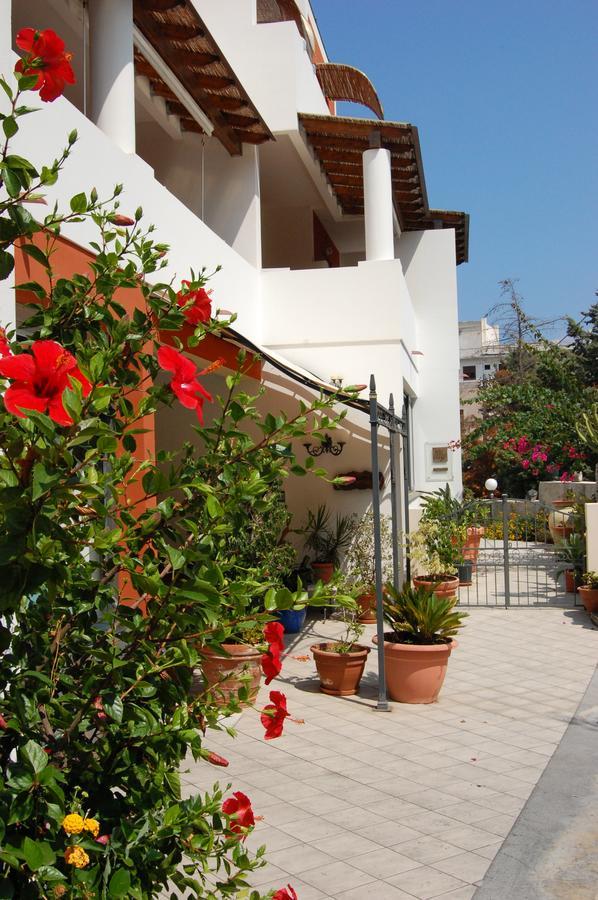 Residence Hotel Baia Portinenti 리파리 외부 사진